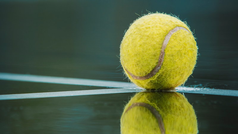 Tennis ball with selective focus